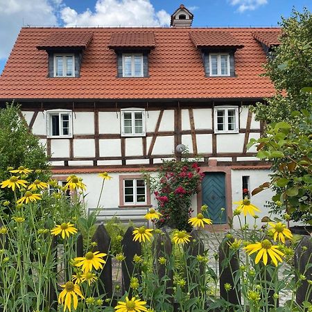 Apartamento Dom Tkacza Pieszyce Exterior foto