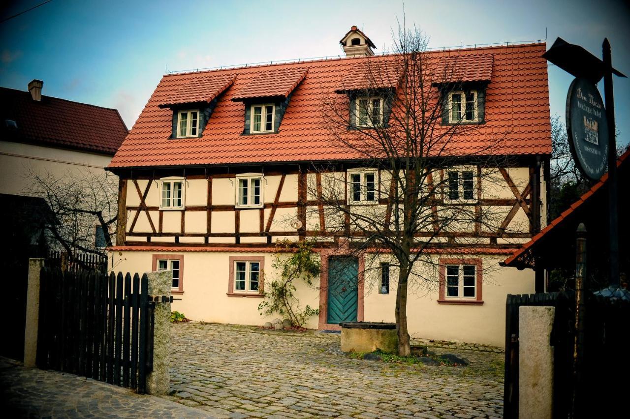 Apartamento Dom Tkacza Pieszyce Exterior foto
