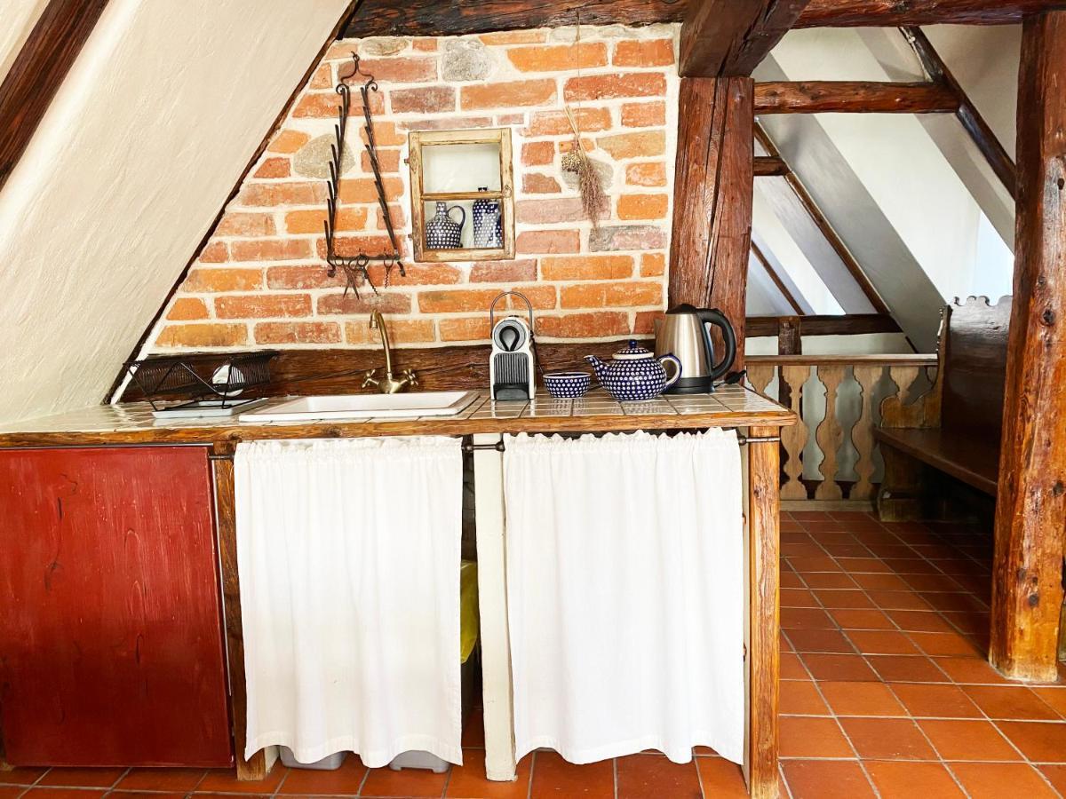 Apartamento Dom Tkacza Pieszyce Exterior foto