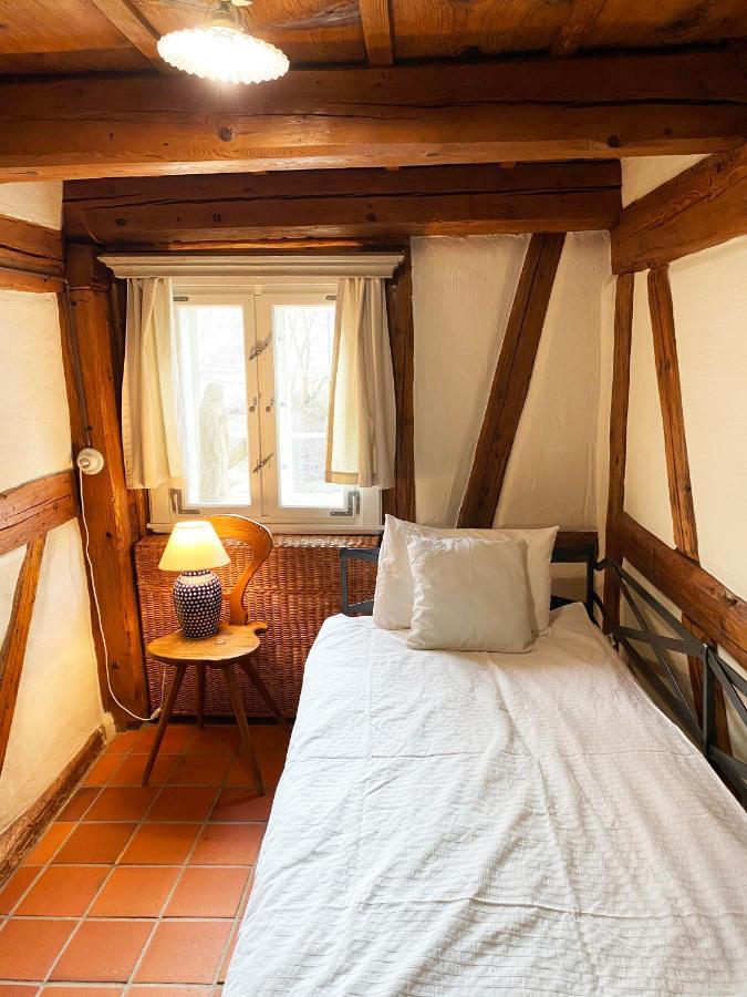 Apartamento Dom Tkacza Pieszyce Exterior foto