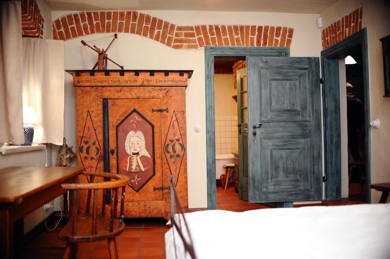 Apartamento Dom Tkacza Pieszyce Exterior foto